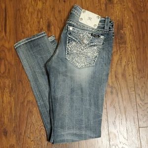 Miss Me Skinny Jeans 👖💛💙